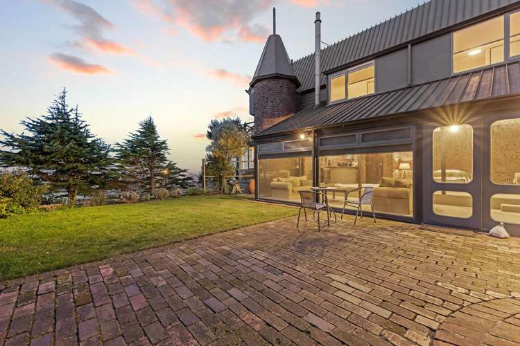 8 Muritai Terrace Mount Pleasant_1