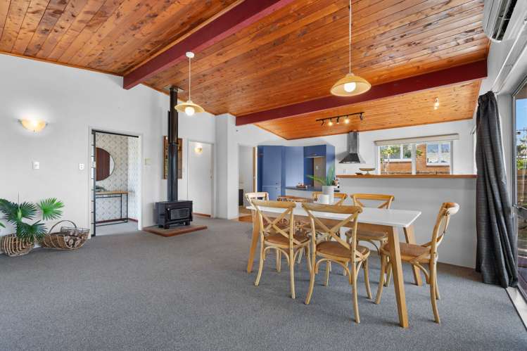 14 Parkland Crescent Te Kamo_15