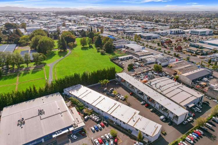 8 & 18 6 Ken Browne Drive Te Rapa_5