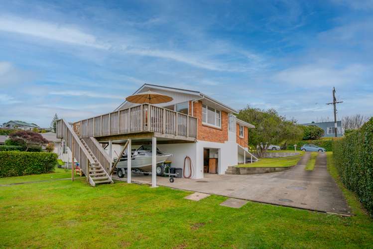 1 The Crescent Waihi Beach_18