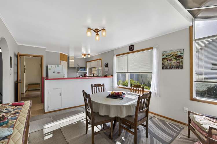 85 Queen Street Waitara_1