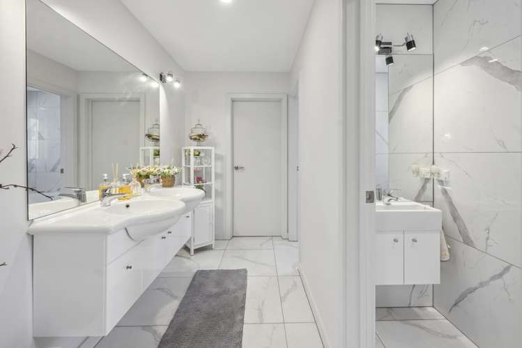 28 Magnolia Rise Waipahihi_21