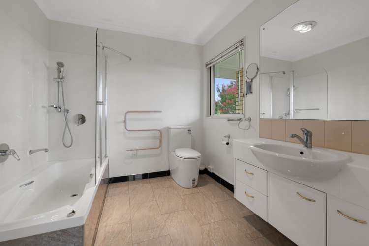 584 Redoubt Road Flat Bush_15