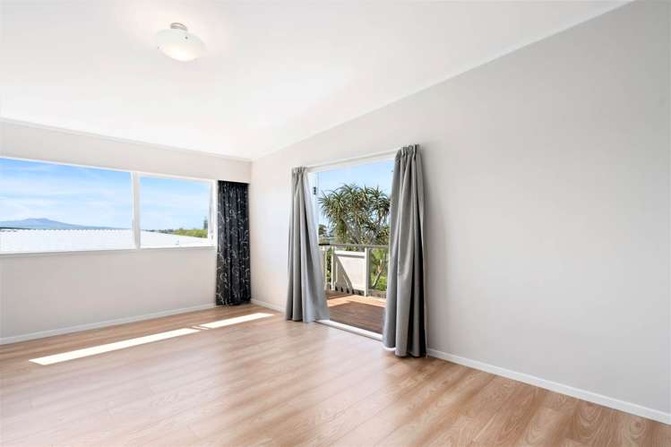 63 Parr Terrace Castor Bay_13