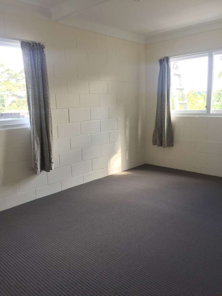 47 School Road Te Atatu South_11