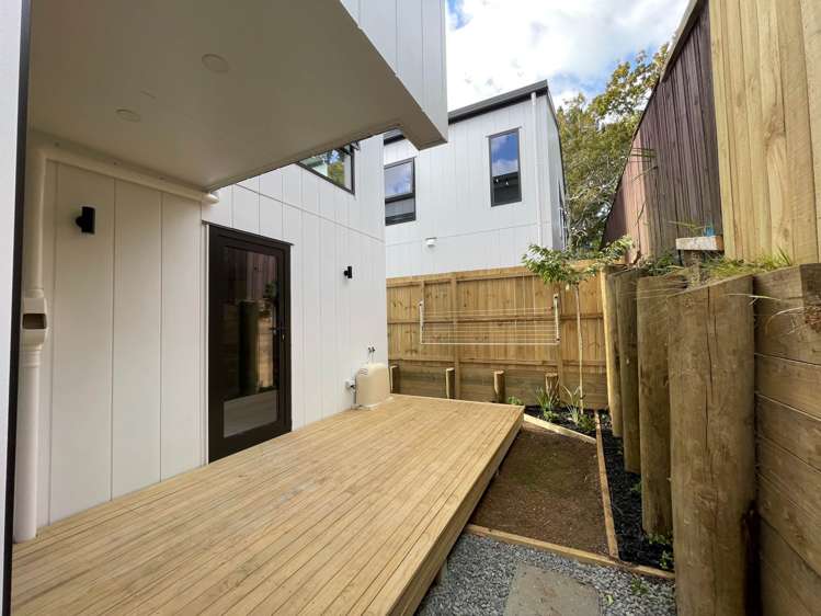 16A Janome Place Bucklands Beach_5