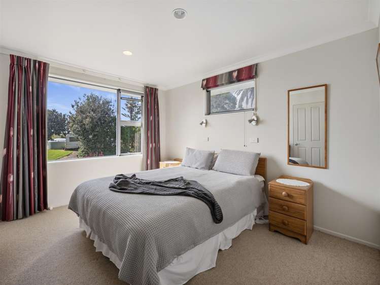 147 Rogers Road Pukehina_10