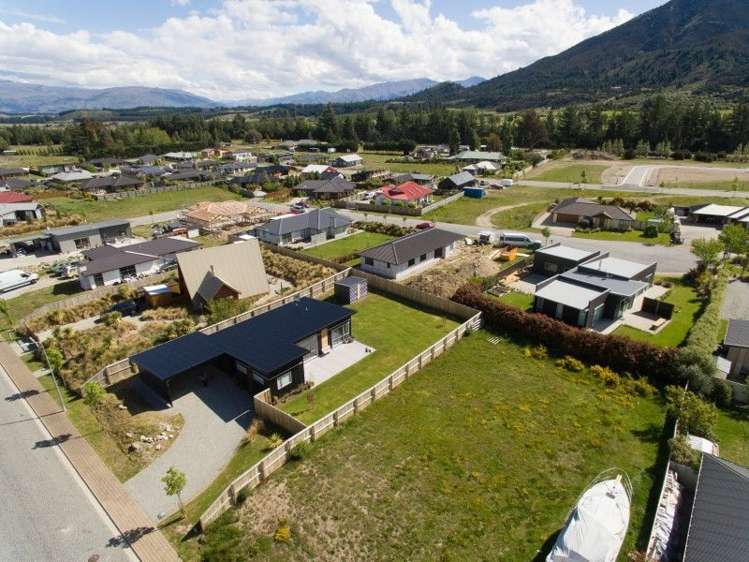 8 Bell Street Lake Hawea_17