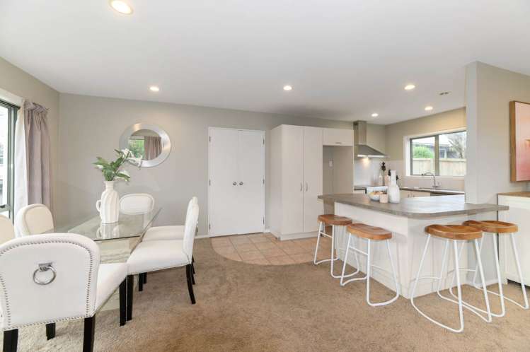 2/466 East Coast Road Windsor Park_8