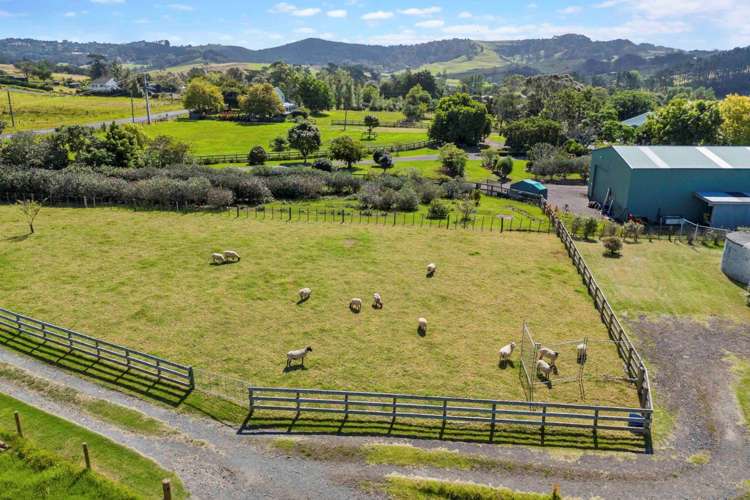 38 Hunter Road Taupaki_21