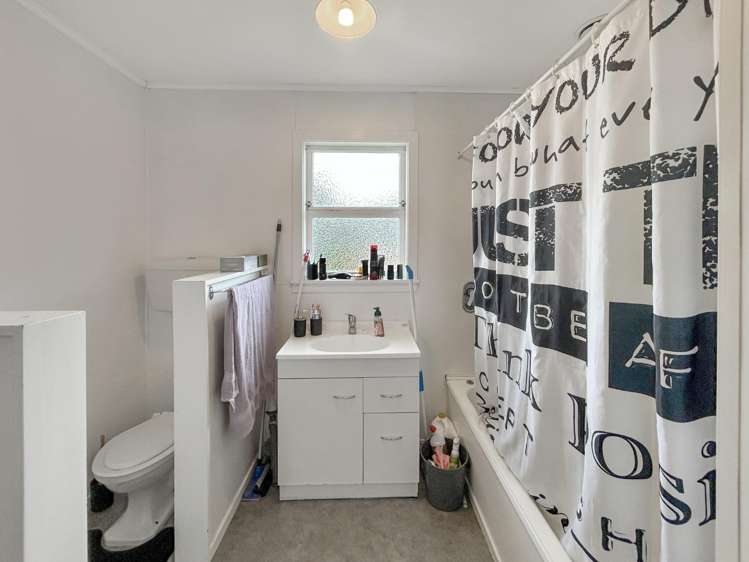 2/7 Blenheim Place 10844_9