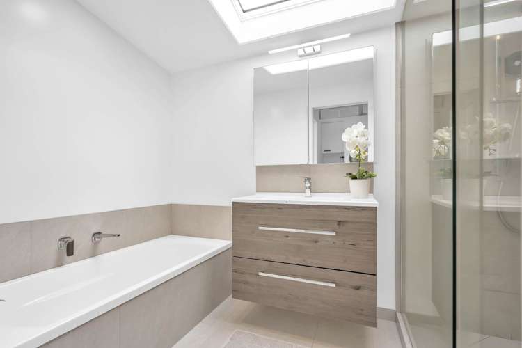 63 Commissariat Road Mount Wellington_12