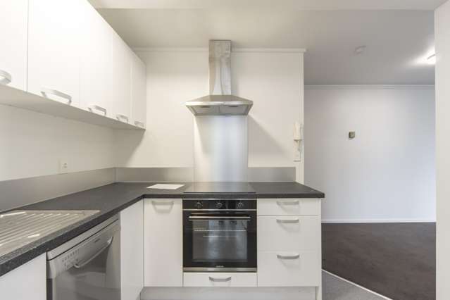 Modern apartment on Victoria Street
