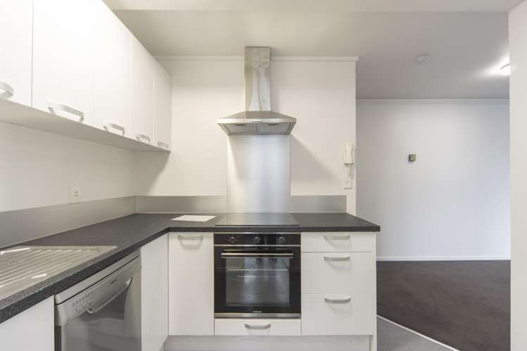 1/920 Victoria Street_0
