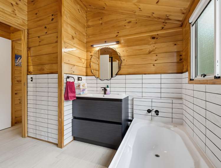 50 William James Lane Makarau_23