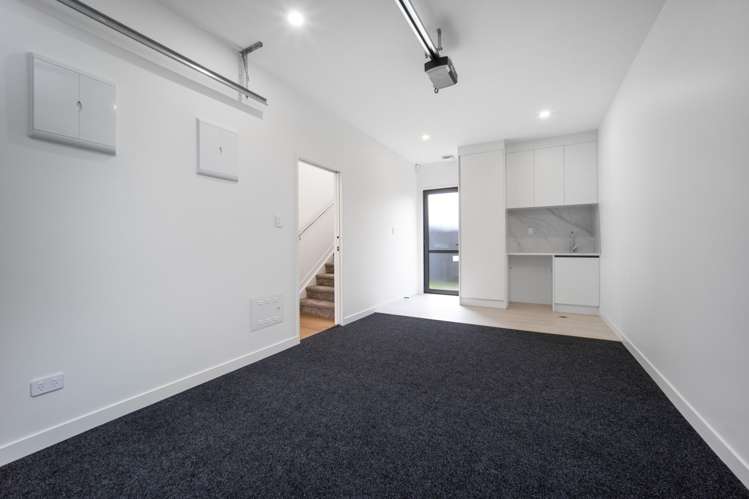 3B Range View Road Mount Albert_11