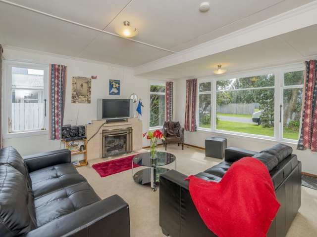 12 Hohiria Street Waikanae Beach_2