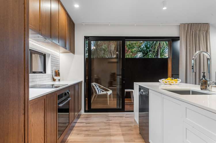 4/166 Chester Street East_4