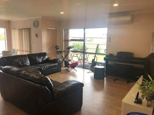 16 Brompton Place Burswood_1