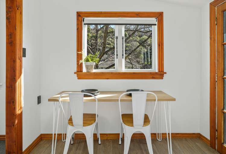 53 Murphy Street Toi Toi_6