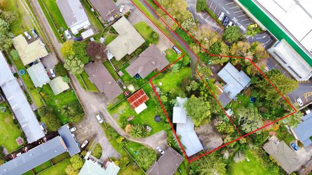 18B and 18C West Coast Road Glen Eden_4