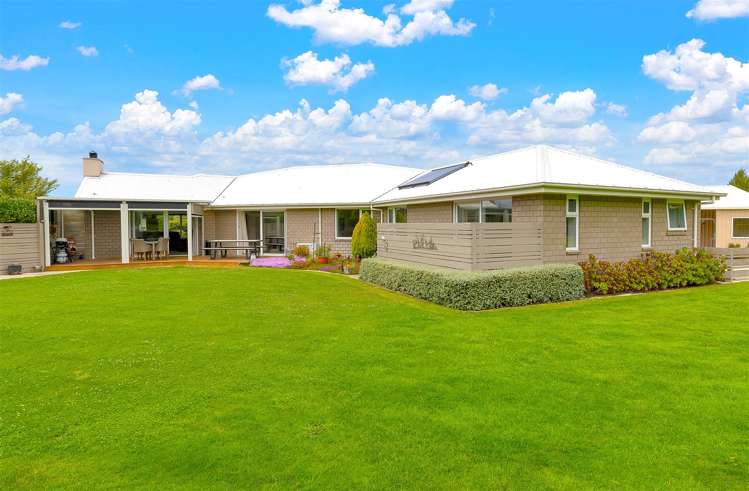 8 Riverside Way Amberley_12