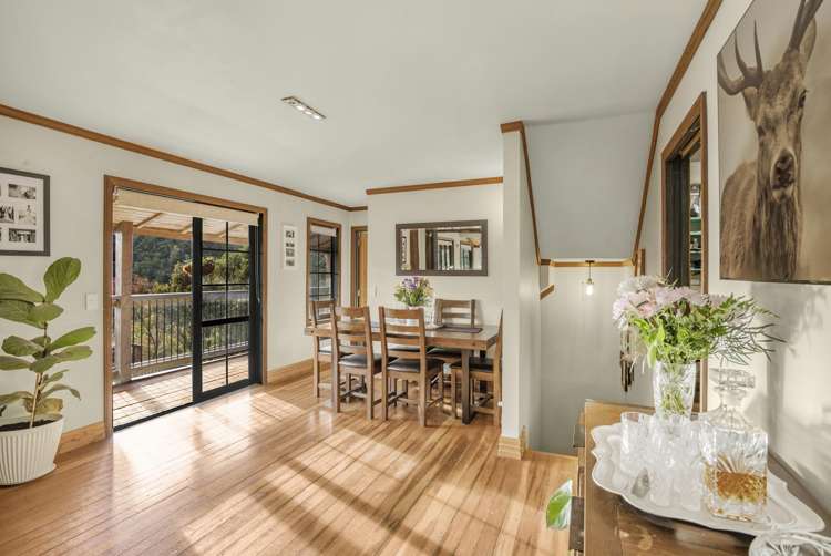 2/99 Horoeka Street Stokes Valley_11