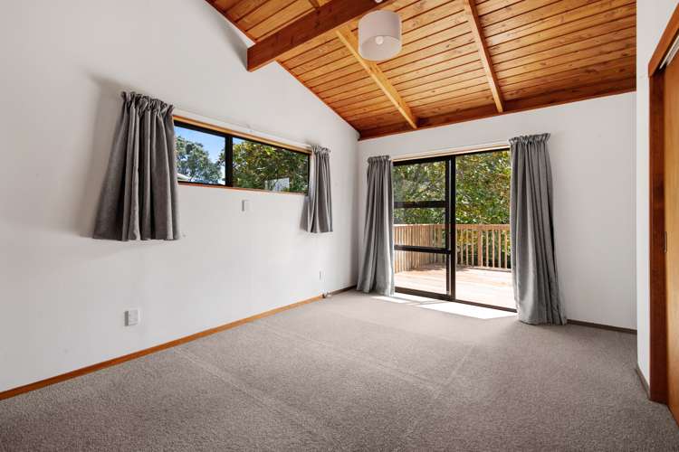 16 Dobell Road Stanmore Bay_16