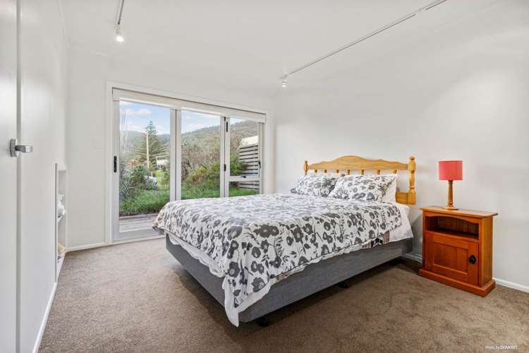 23 Ocean View Road Port Waikato_9