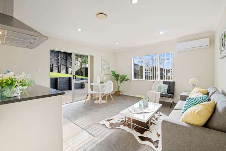 4 Liscooly Place Flat Bush_21