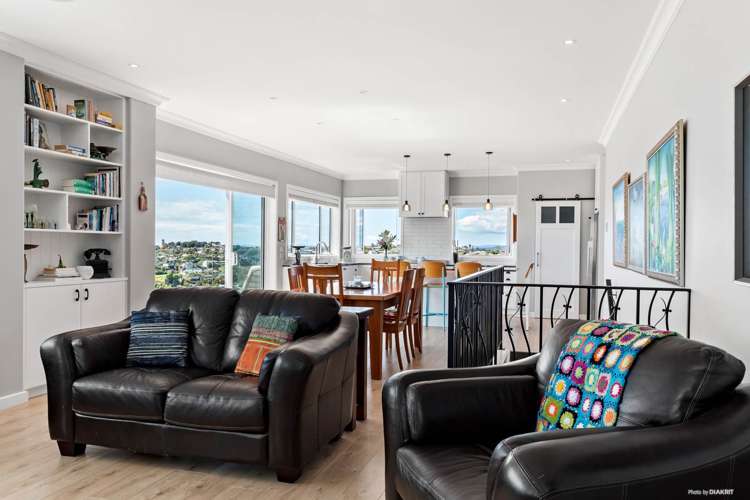 10 Tuangi Street Long Bay_18