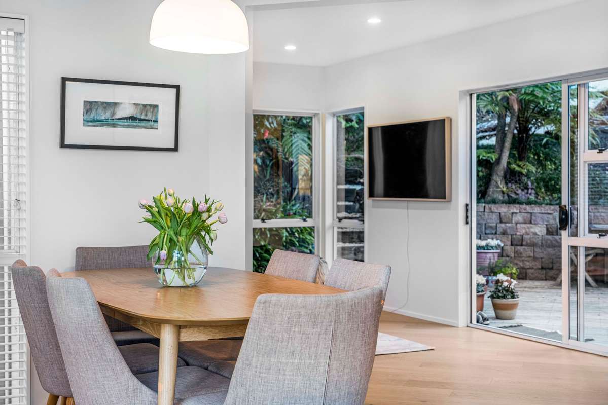 8 Leys Crescent_4