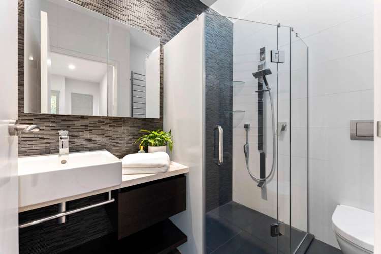 81b Empire Road Epsom_14