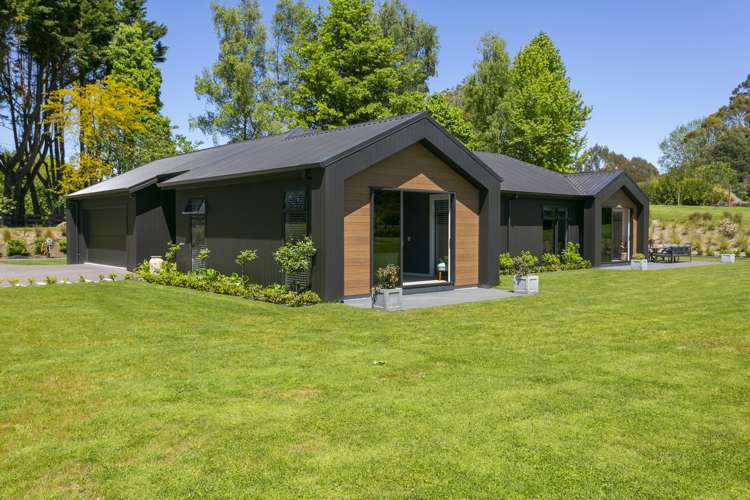 139 Mapara Road Acacia Bay_46