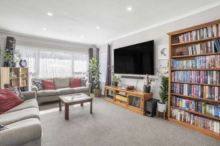 11 Kowhai Street Eastbourne_4