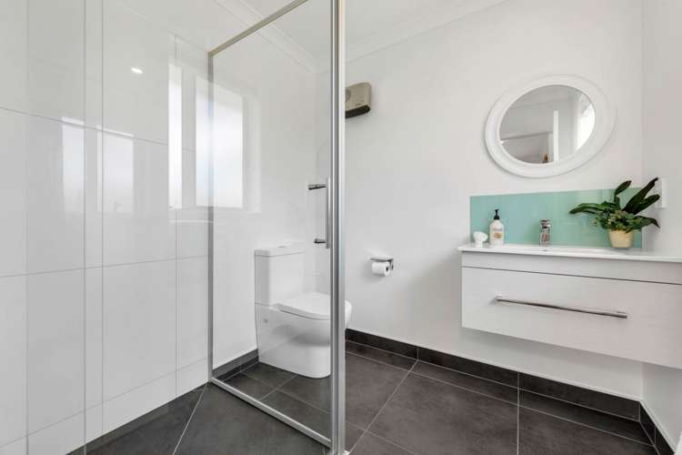 7 Artists Avenue Beachlands_18