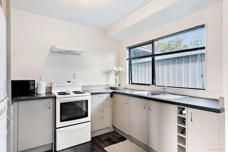 2/22 Barneys Farm Road Clendon Park_3