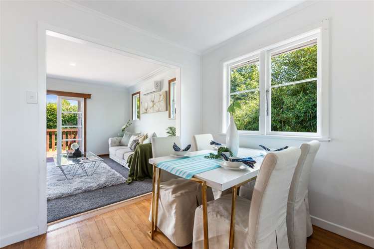 2/9 Nile Road Kelston_10