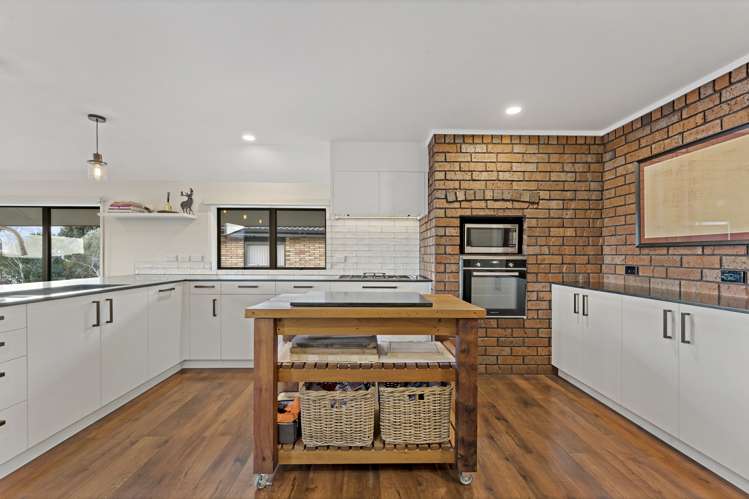 11 Rochas Place Clover Park_11