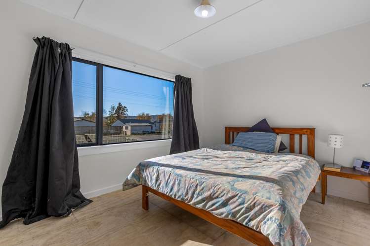 9 Princes Street Waikari_11