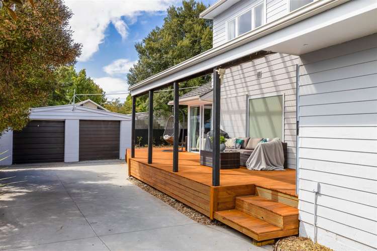 70 Woodbury Street Russley_17