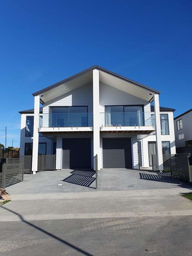 3 Bedroom Townhouse in Kenepuru, Porirua