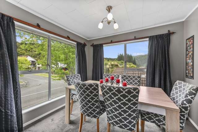 24 Kurth Crescent Silverstream_4