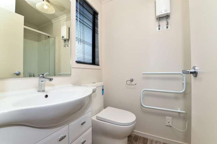 Room A/21A Park Terrace Hamilton Central_4