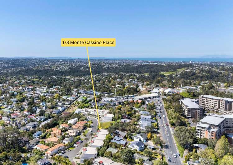 1/8 Monte Cassino Place Birkdale_11
