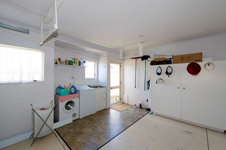 8 Dules Walk Taradale_23