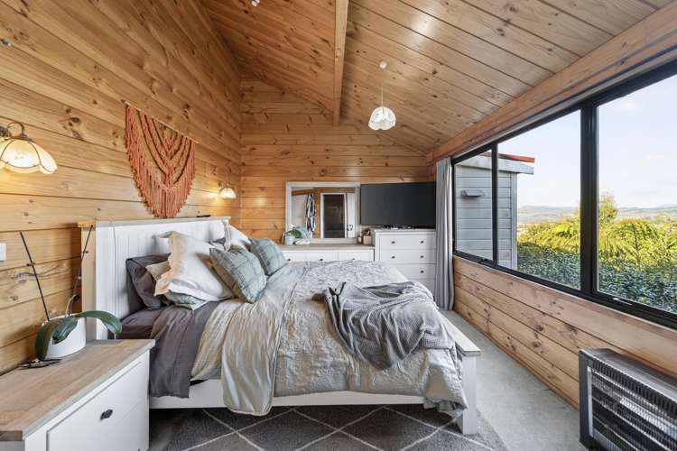 23 Russell Crescent Western Heights_14