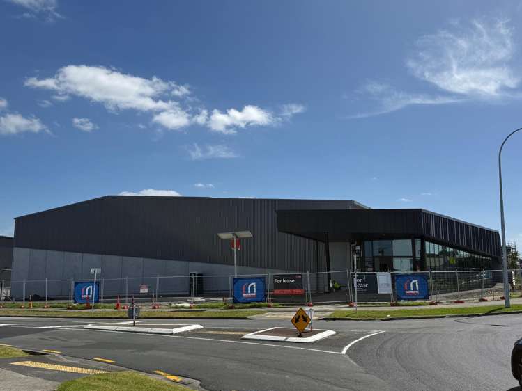 112 Hobsonville Road_0