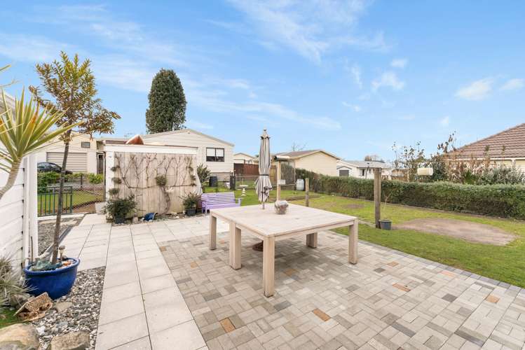 29 Twentythird Avenue Gate Pa_11