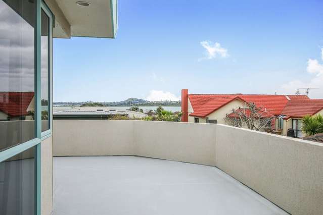 3/6 Morrow Avenue Bucklands Beach_1